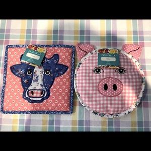 2 Pioneer Woman Trivets